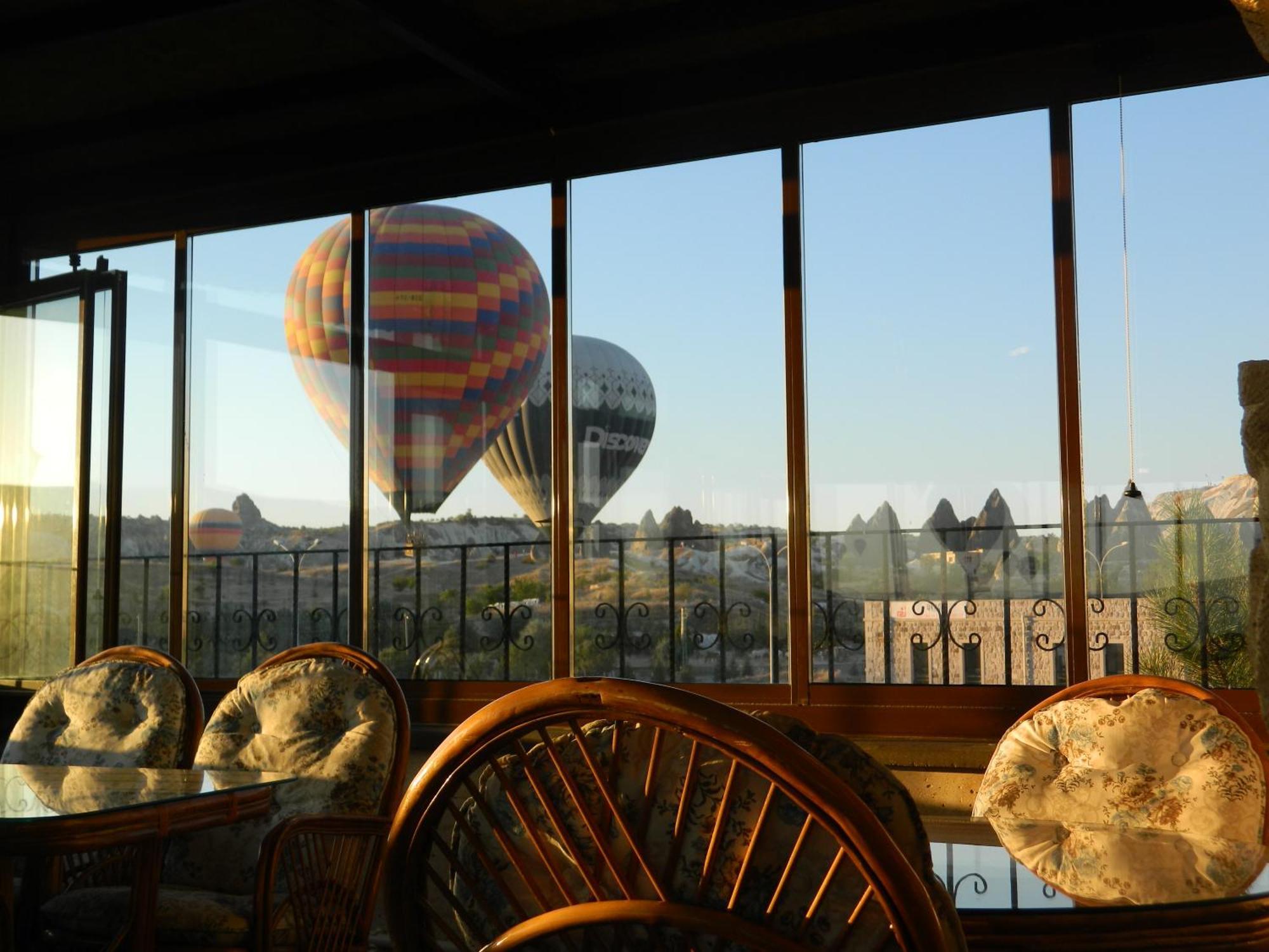 ซันไรส์ วิว โฮเต็ล Hotel เกอเรเม ภายนอก รูปภาพ