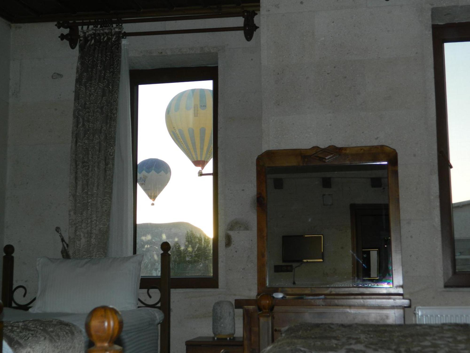 ซันไรส์ วิว โฮเต็ล Hotel เกอเรเม ภายนอก รูปภาพ