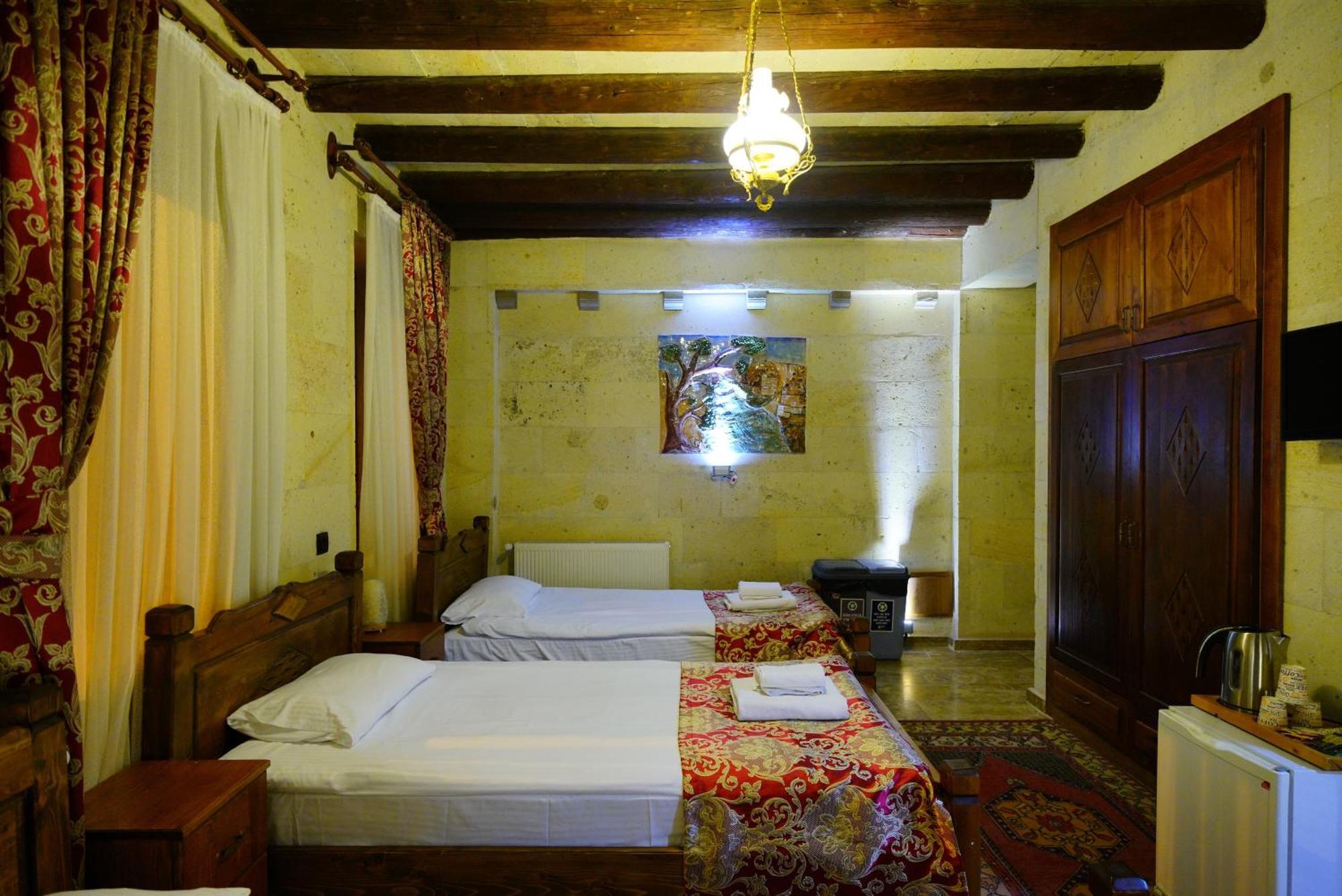 ซันไรส์ วิว โฮเต็ล Hotel เกอเรเม ห้อง รูปภาพ